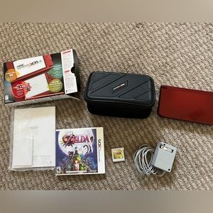 Nintendo 3DS XL Console. Red. Nintendo 3DS Zelda